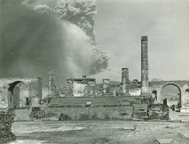 Pompeii in March 1944, looking at the Temple of Jupiter, during the eruption of Vesuvius